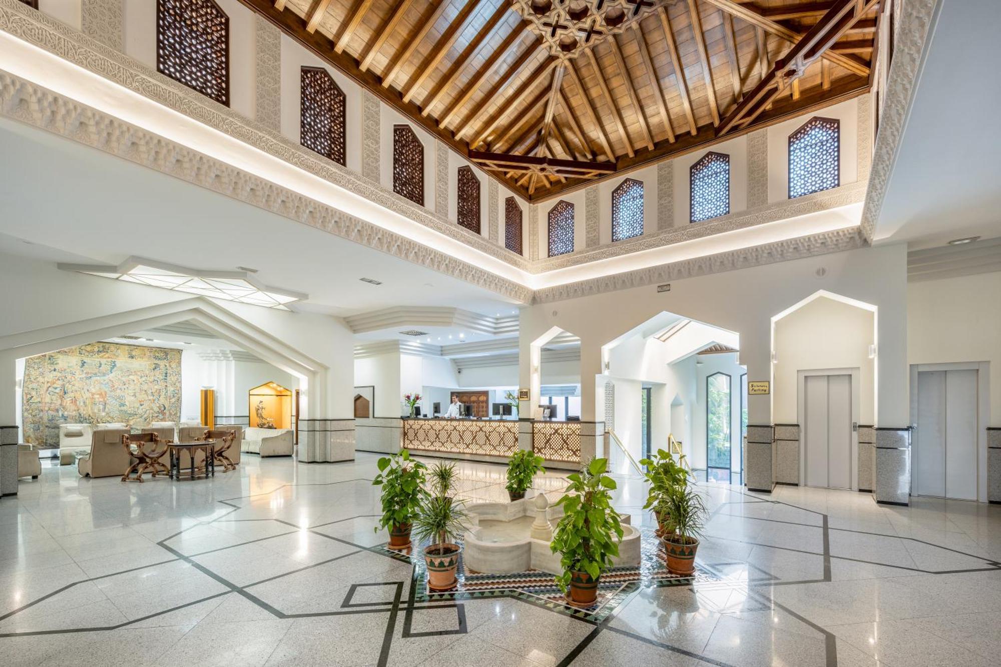 Hotel Saray Granada Luaran gambar